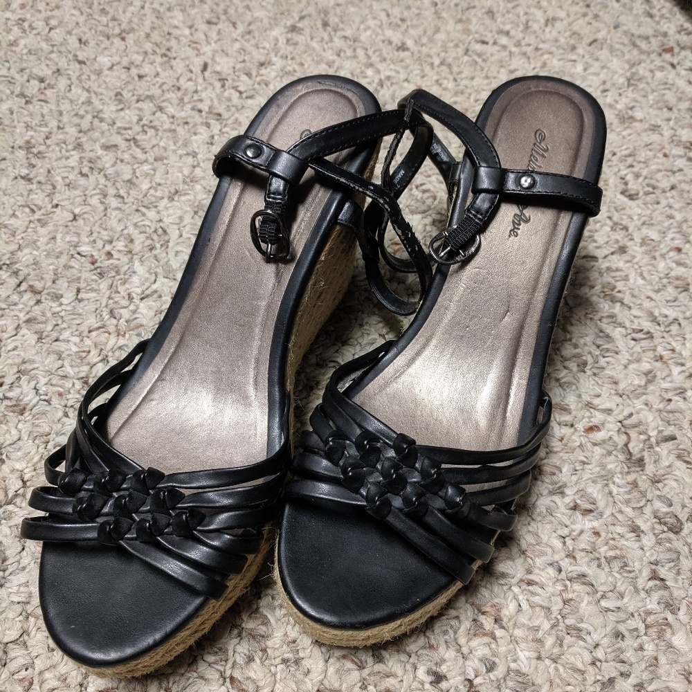 Melrose Ave Black Size 8 Sandal Wedges